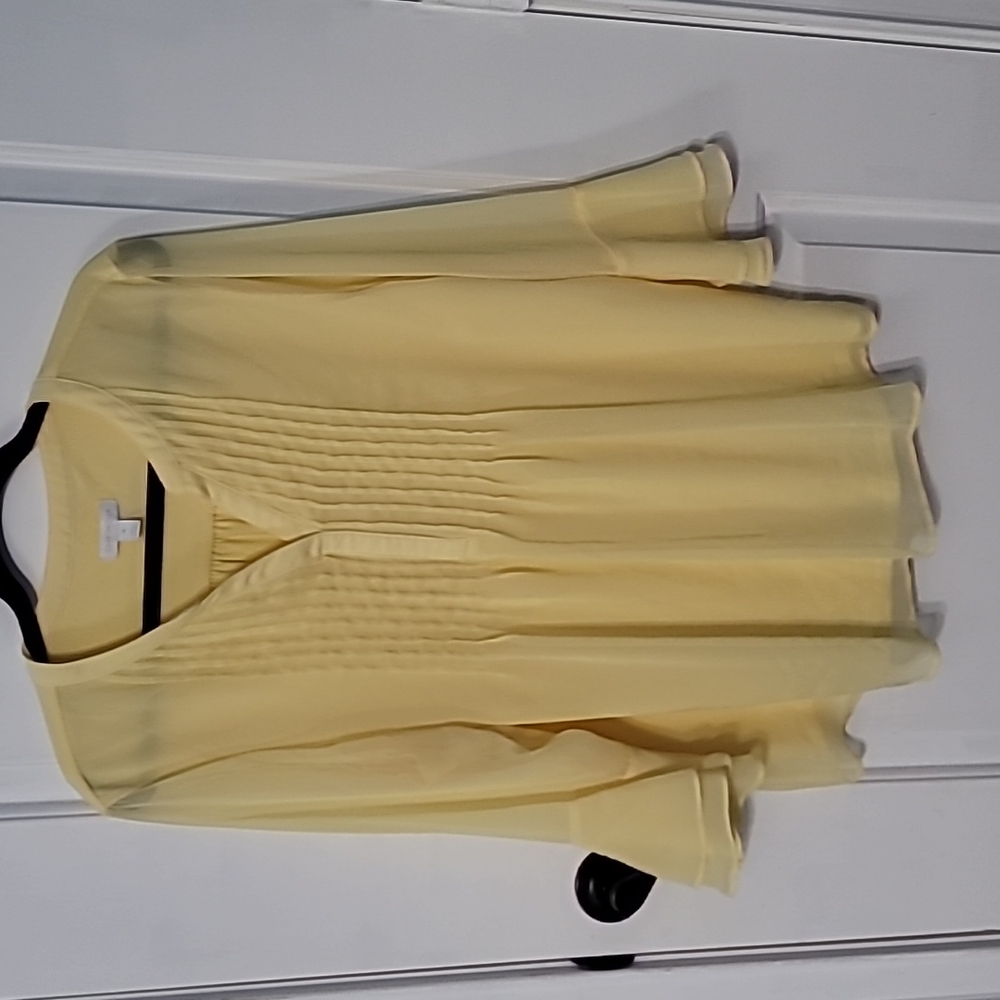 Women top